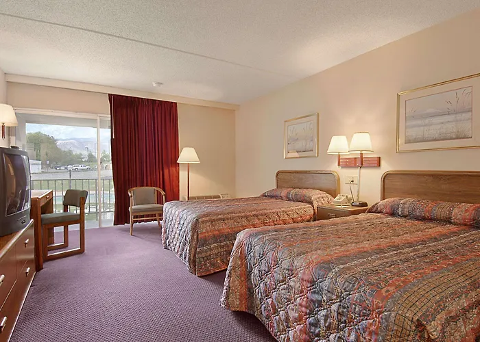 Days Inn by Wyndham Colorado Springs/Garden of the Gods
